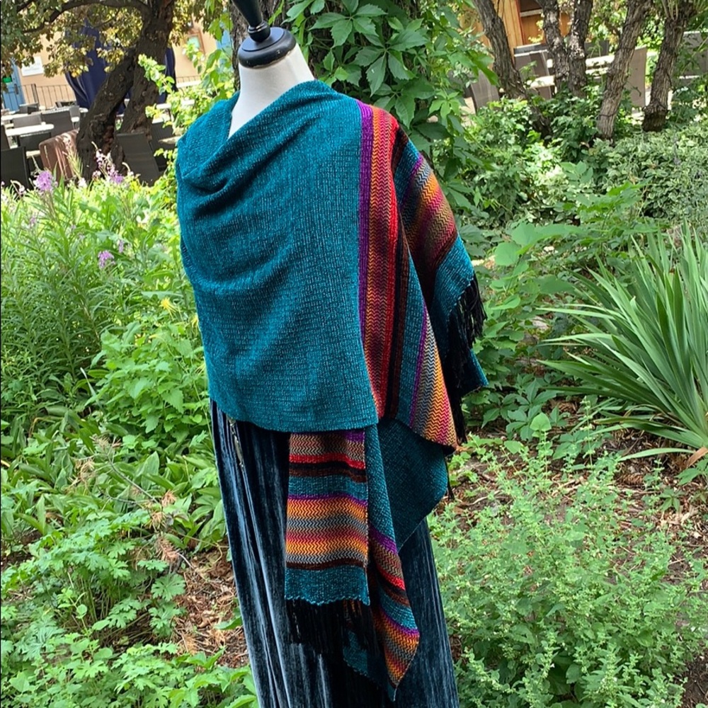 Handwoven by  Santa artisan Ruana